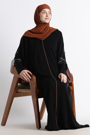 Ainaura | Copper-Lined Onyx Dubai Abaya - AinAura