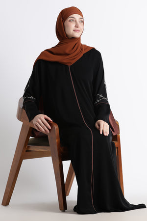 Ainaura | Copper-Lined Onyx Dubai Abaya