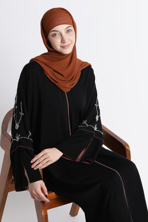 Ainaura | Copper-Lined Onyx Dubai Abaya