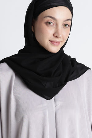 Ainaura | Silver-Mist Scalloped Dubai Abaya
