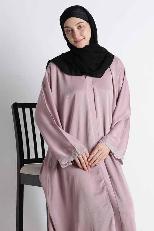 Ainaura | Desert Rose Scalloped Dubai Abaya